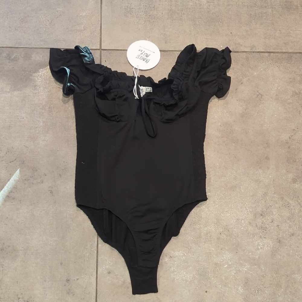 Princess Polly Black Bodysuit Size 6